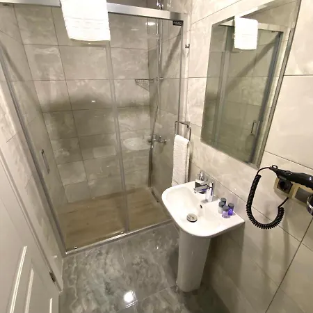 Olivera Suites מלון