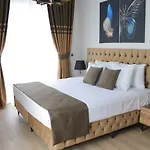 Olivera Suites