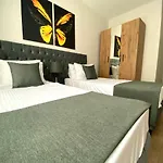 Olivera Suites Hotel *